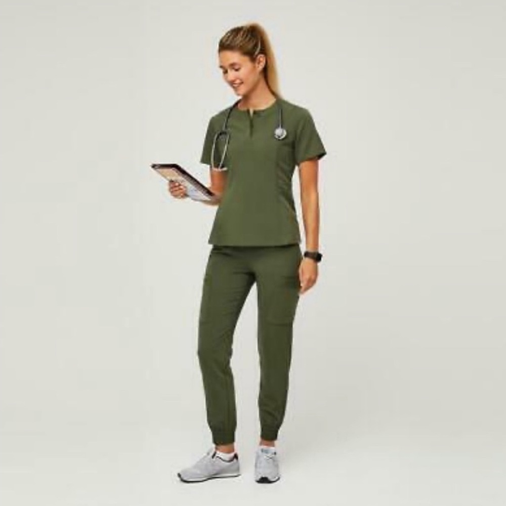 Figs Dark Olive Set